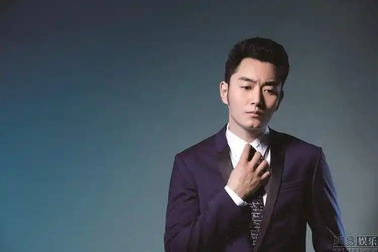 p>李东学,1982年11月27日出生于河南省郑州市,中国内地影视男演员