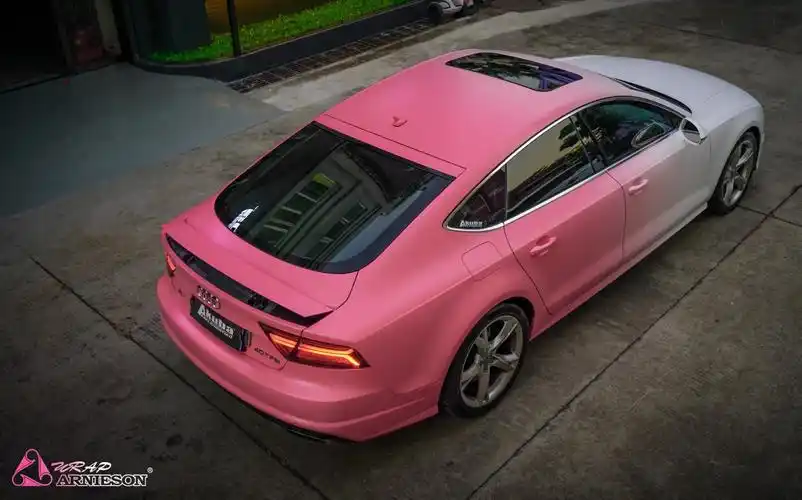 奥迪a7这身电光白渐变粉色,简直融化我的少女心!