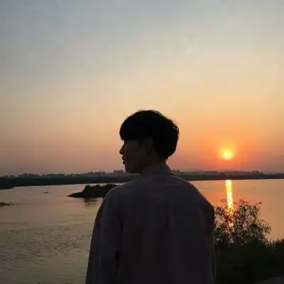 青春有意境情侣背影头像一男一女 我对聊天秒回的人也有好感