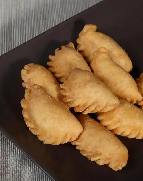 广东人的炸油角,酥脆可口,又香又甜__凤凰网