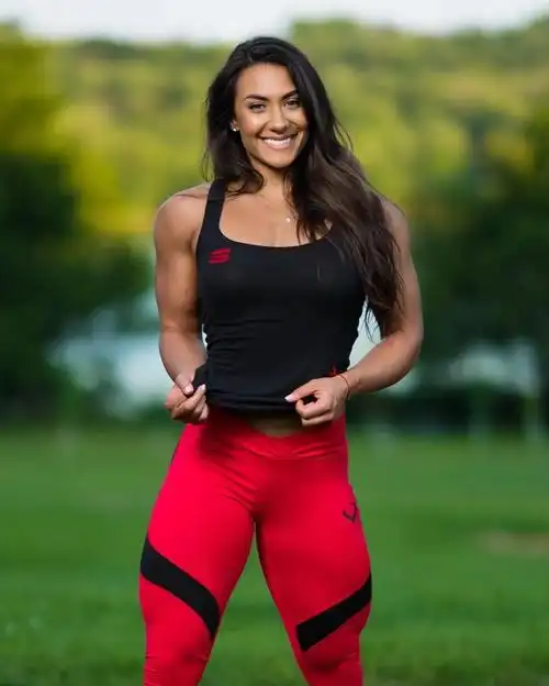 现实版神奇女侠,她健美的身材将颠覆你对女性美的定义!