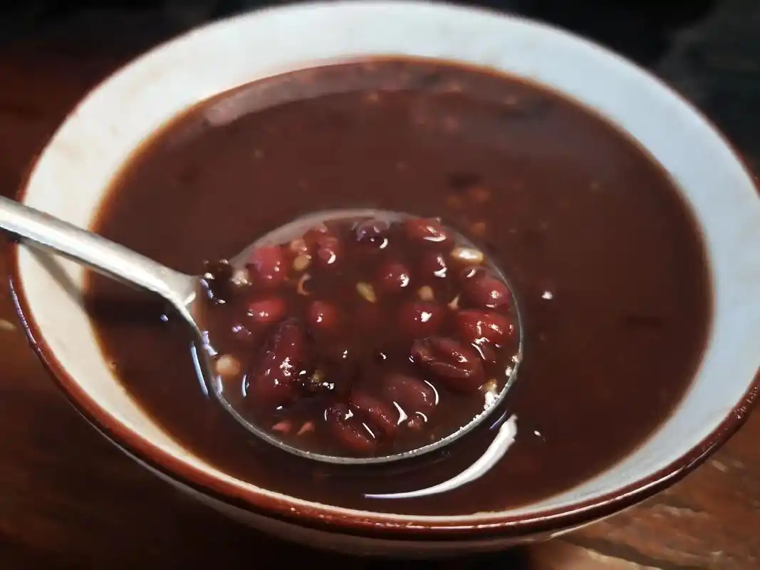 广式经典糖水:陈皮红豆沙  用料: - 抖音