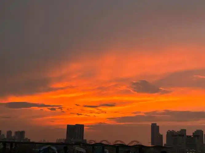 与其怠惰 的想法: 天空尊嘟很美啊啊～ | 当你在不经意间抬头时,总有