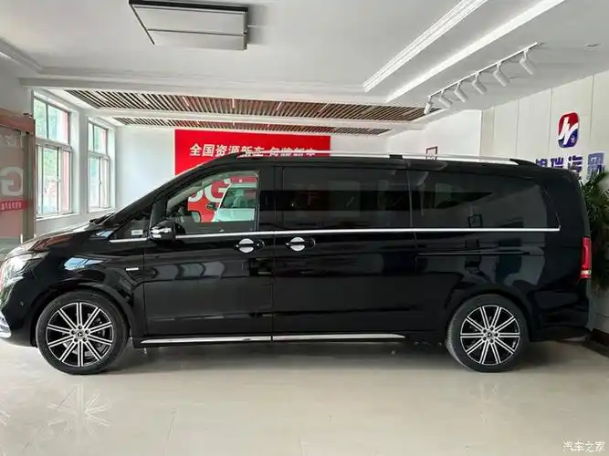 奔驰v260l,顶配豪华版,指导价64.68万,现在仅需53