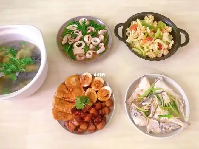 好好吃饭一家四口晚餐