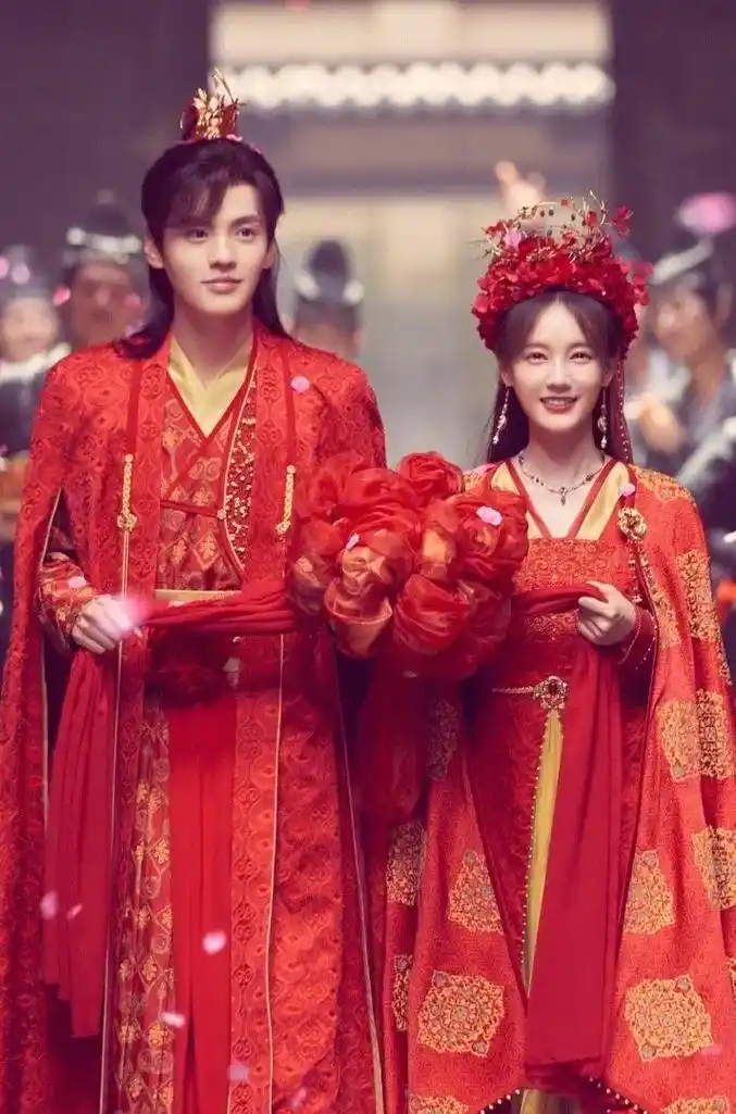 苏玖儿寒狰大婚 #李一桐 #毕雯珺 苏玖儿寒狰结婚啦.今晚 - 抖音