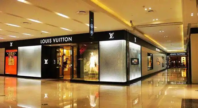 路易威登哈尔滨卓展旗舰店