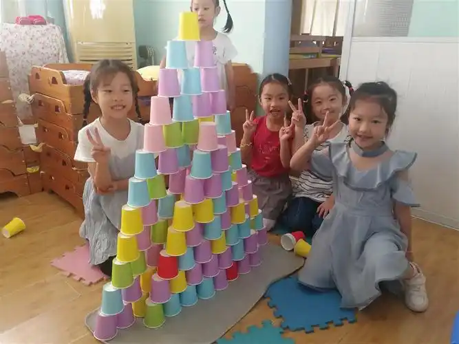 娑幼纸杯叠叠乐创意趣多多