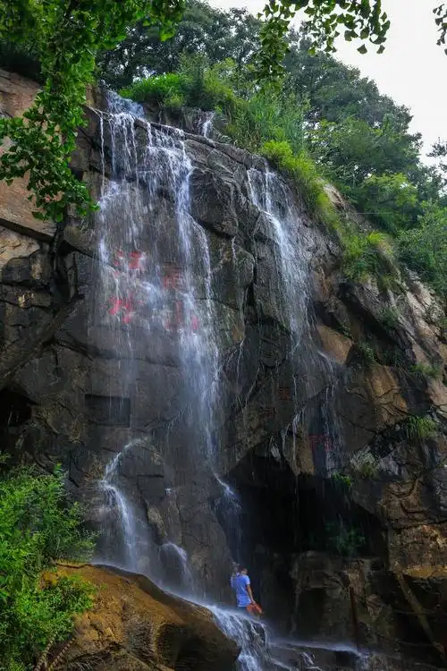 p>花果山风景名胜区,位于江苏省 a target="_blank" href="/item