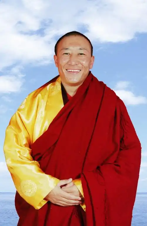 p data-id="gn8syt3rf6">第八世转世活佛— 晓里南迦仁波切,现为 a