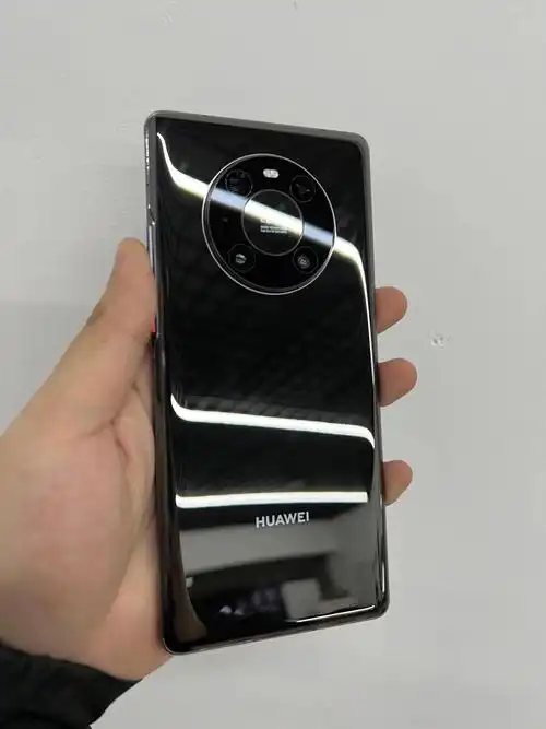 华为mate40pro8128国行激活两个多月