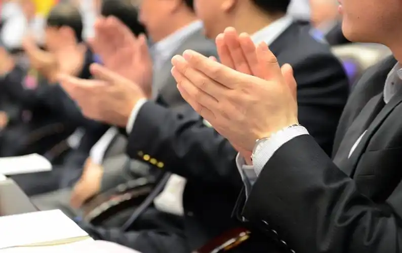 产业集群发展,6月的铜川大地,到处都是一派繁忙的景象