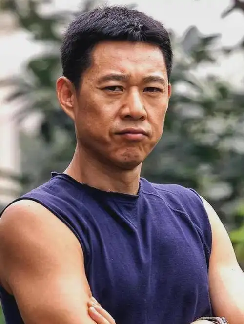 30年不闻不问,如今却想修补"父子情",张丰毅:儿子我一直爱你|张博宇