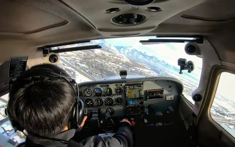 美国csa航校 塞斯纳172首次单人单飞