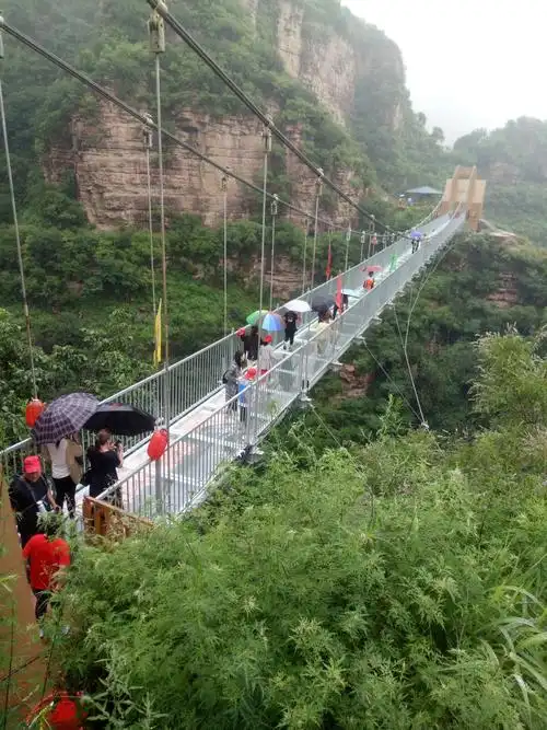 邢台天河山一日游138元包括(车费 门票 早餐)一米二以上的是成人一米