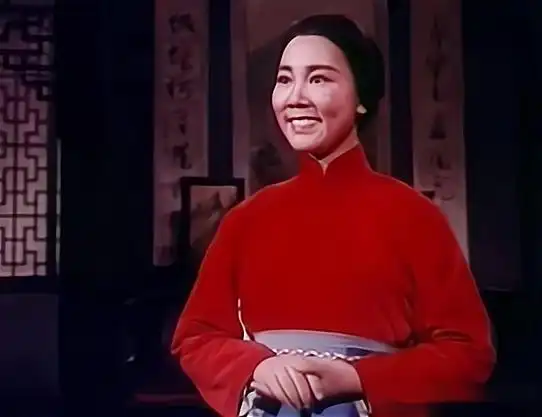 阿庆嫂洪雪飞靠一个角色闻名天下也因车祸命丧戈壁