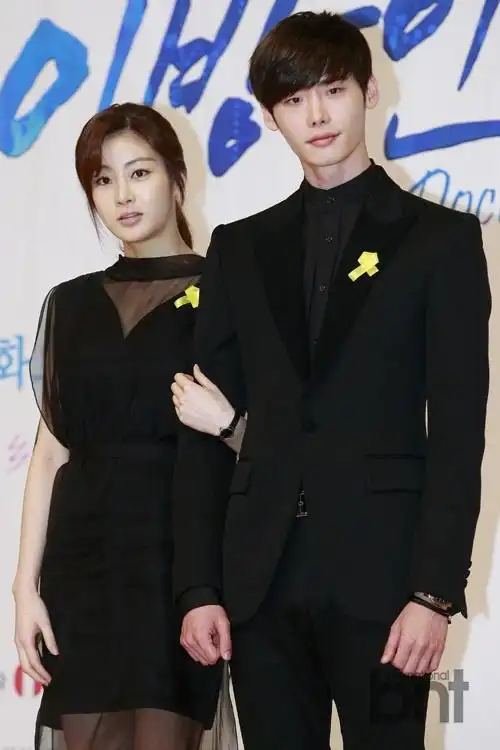 31岁姜素拉产女与圈外老公婚后3月就怀孕至今未举办婚礼