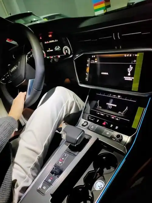 返乡过年,农村豪车遍地,现在农村人都这么有钱吗?