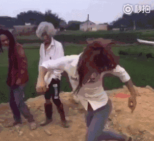 搞笑逗比白色短发gif动图_动态图_表情包下载_soogif