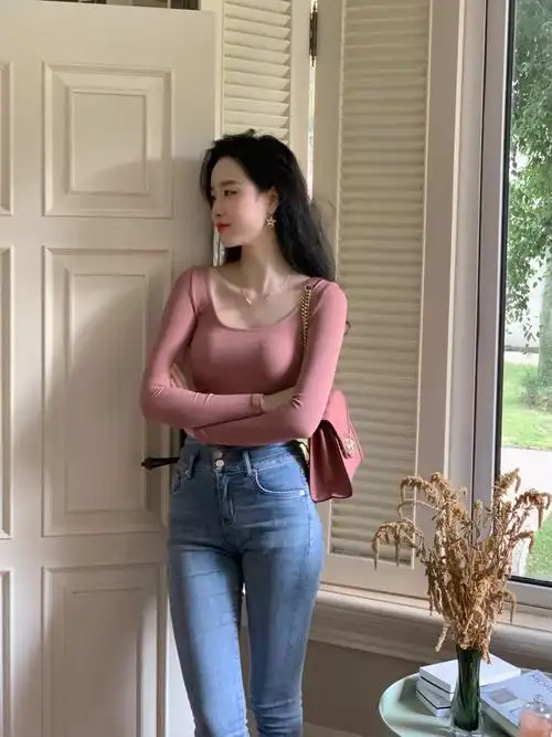 章蜜糖巨好穿!显胸大腰细复古温柔显白瘦打底衫上衣女百搭长袖t恤