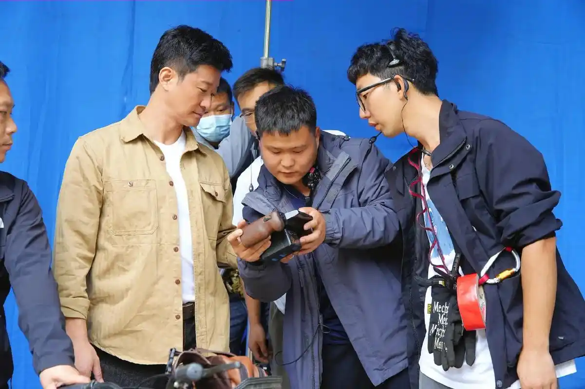 电影再见李可乐 #现场拍摄花絮 #把生活拍成电影测量,追逐 - 抖音