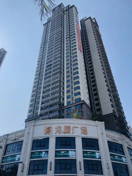 龙腾广场实景图23