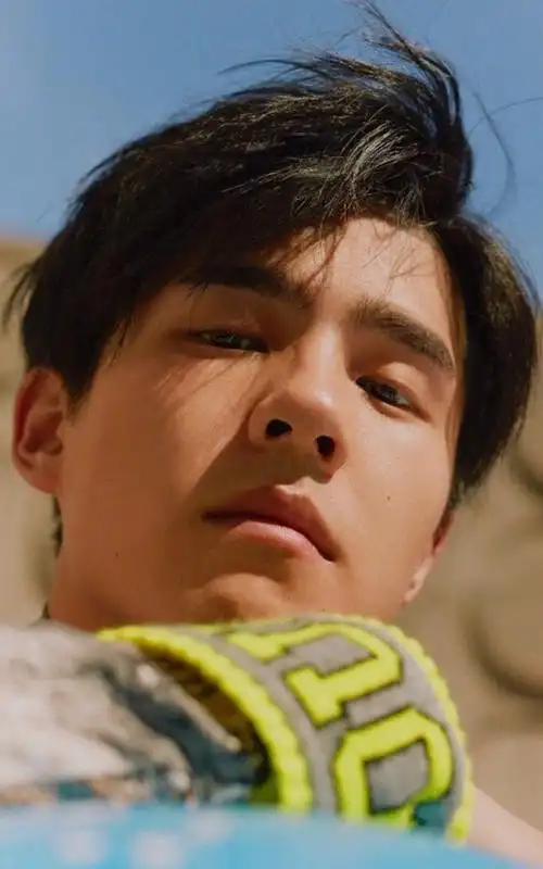 刘昊然帅气唯美写真