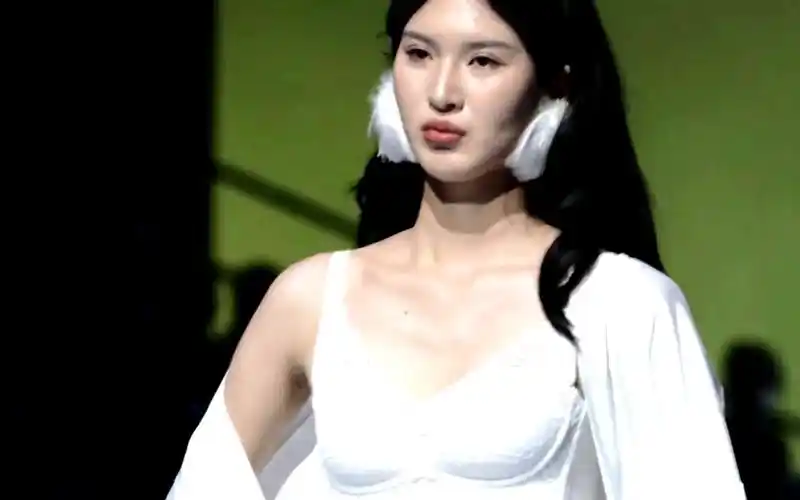 t台秀 #内衣秀#完美身材#模特