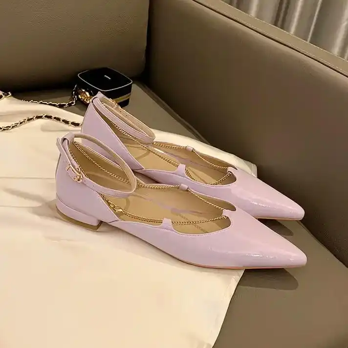 复古摩登链条中空尖头单鞋