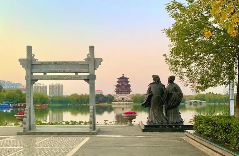 大美济宁秋日南池美景