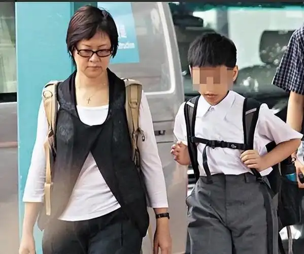 14年前罗嘉良抛弃相爱30年的方敏仪,投入苏岩怀抱,如今他幸福吗