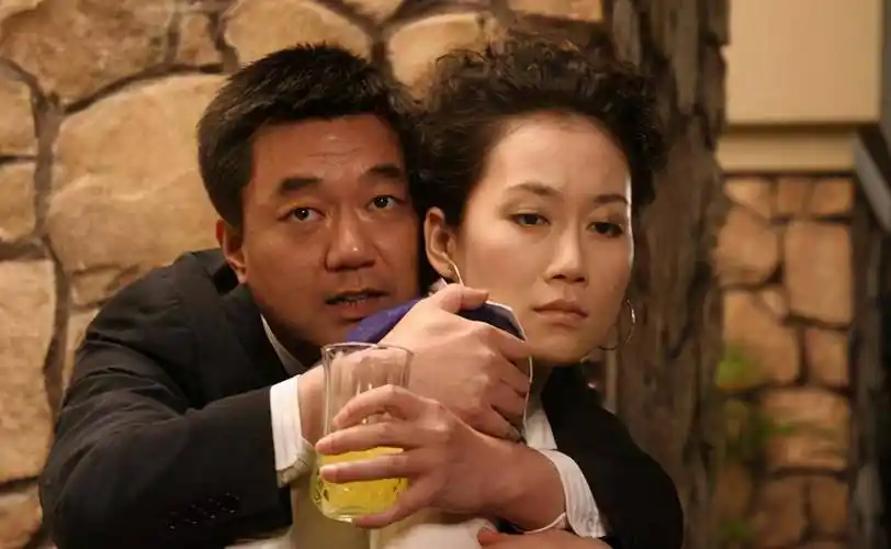 "烂片女王"温峥嵘:为给家人买房拍戏18年,丈夫身份依旧神秘_作品_父母