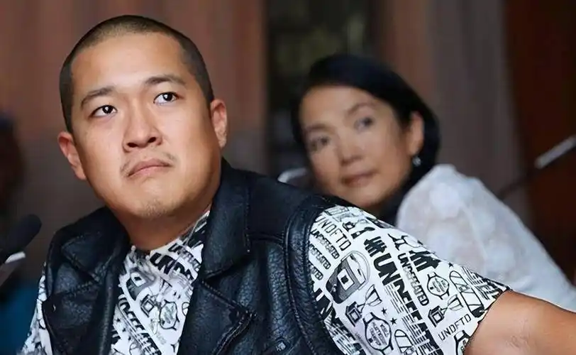 张丰毅:抛弃吕丽萍,拒绝参加儿子的婚礼,背后的隐情令人唏嘘_张博宇