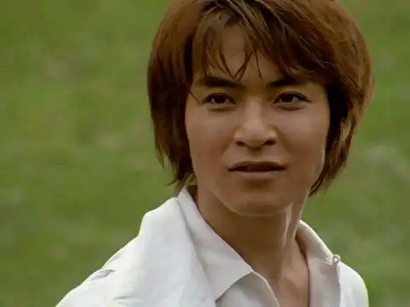 根据这个奥特曼的头发颜色和发型来看,宇宙里也理发店?