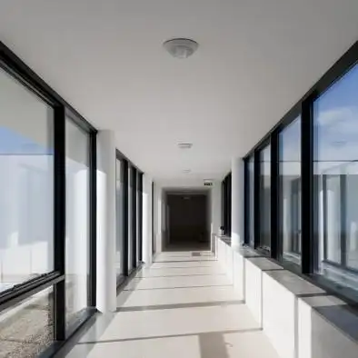 学校走廊装修设计效果图欣赏