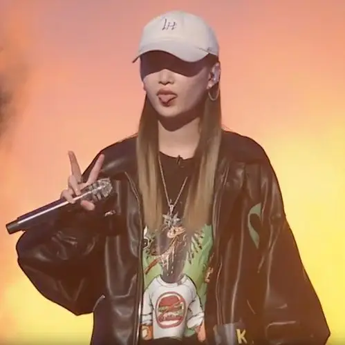 节目里的宝藏女rapper,法老,刘聪,朱婧汐都给出超高评价