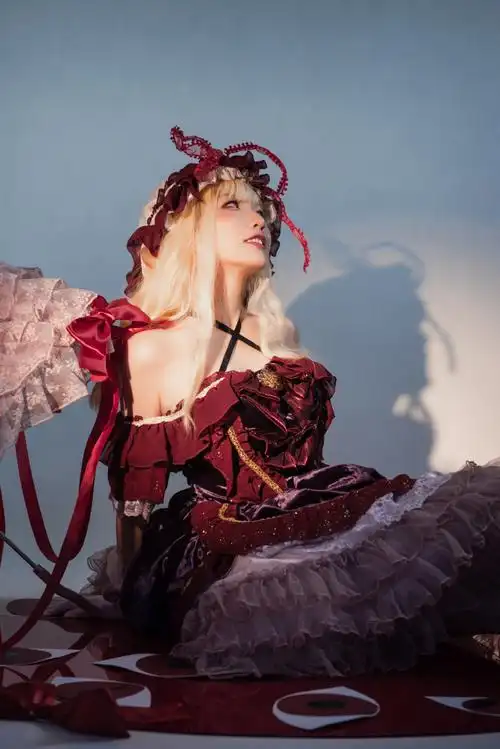 东方project超话#cos正片#【隙间的妖怪— 八云紫】出镜 原po隙间的