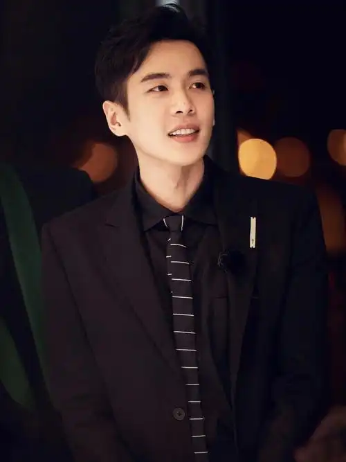 张若昀真的是太适合西装了