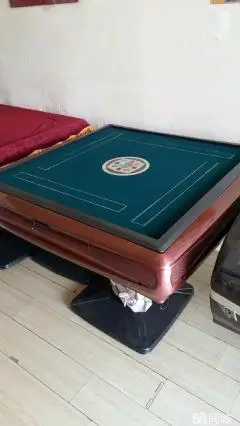 出售全新二手麻将机 ,9成新,噪音小,洗牌快,两副