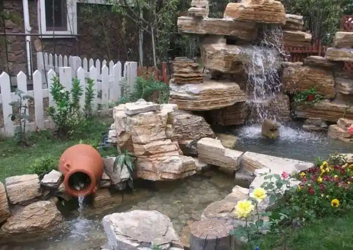 你知道"假山"在庭院中的重要性吗?