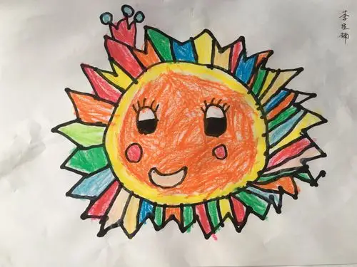 大班美术作品"有趣的太阳"