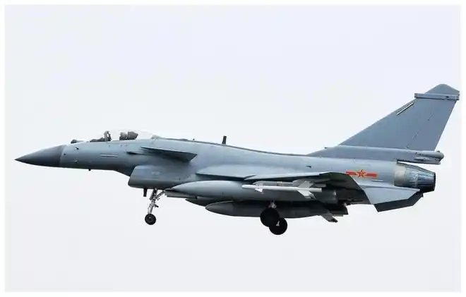 美媒罕见服软承认中国战机世界顶尖装备一武器让西方恐惧