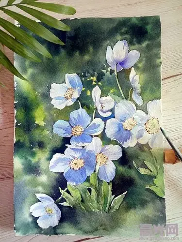 小清新水粉花卉画法步骤,用水粉画好看的蓝色小花