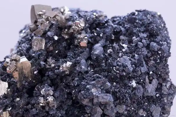 "钴"是个被冤枉的金属,为什么会这么说呢,这就得提到它的英文名