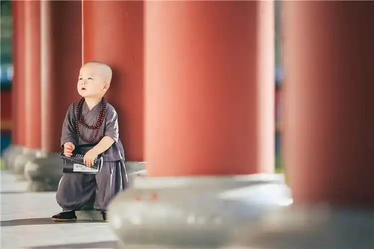 家有"星探"父母真幸福:一组超萌"小和尚"图片,记录孩子成长足迹