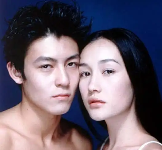 2008年陈冠希"艳照门"事件:1400张私照15位女星_网易订阅