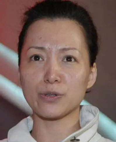 董卿素颜照曝光 台上台下差别巨大