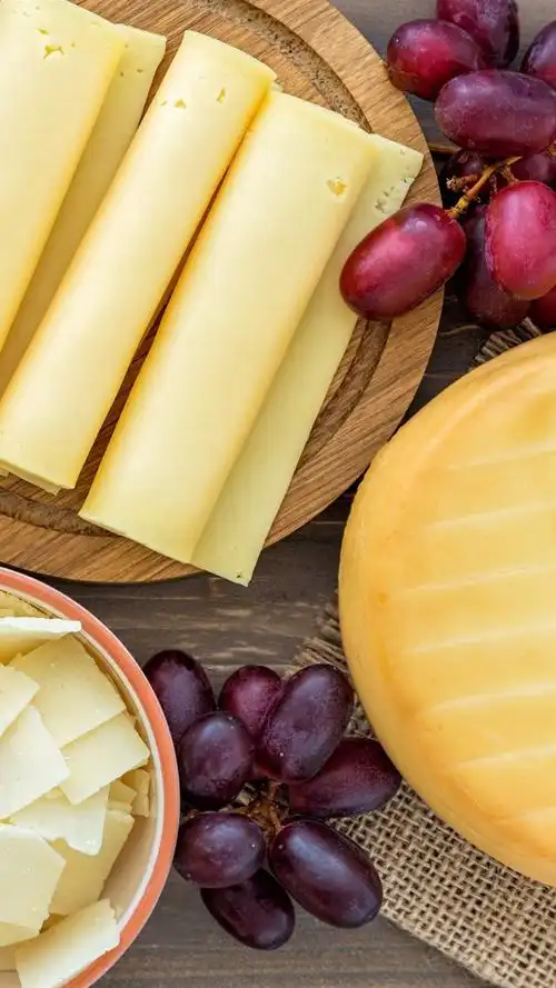 奶酪,葡萄 750x1334 iphone 8/7/6/6s 壁纸,图片,背景,照片