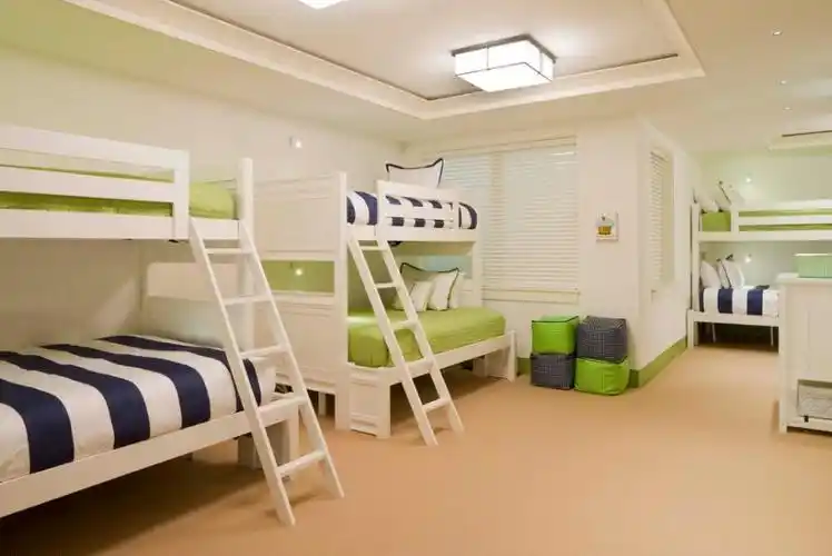 六,大学6人间 寝室设计欣赏