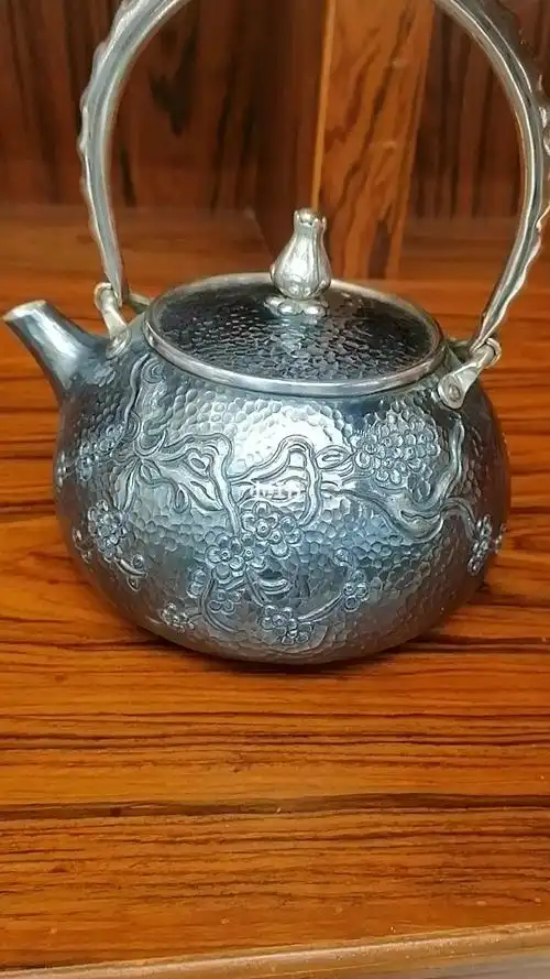 云南大理雪花银银壶